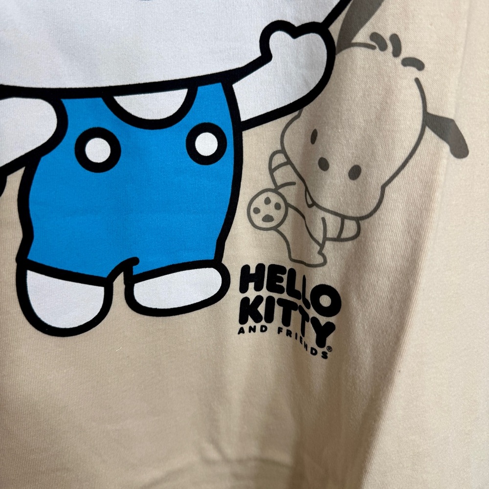 NWT. Sanrio Hello Kitty and Friends graphic t-shirt 3X. - Picture 5 of 13